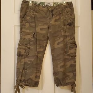 Old Navy Camo Capri
